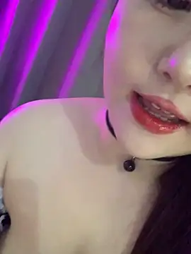 boniu-mimi online show from December 23, 2025, 5:05 am