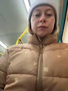 Brooke lover online show from April 5, 2026, 7:00 pm