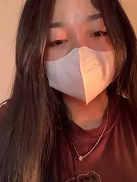 lana-kan online show from February 12, 2026, 1:55 am