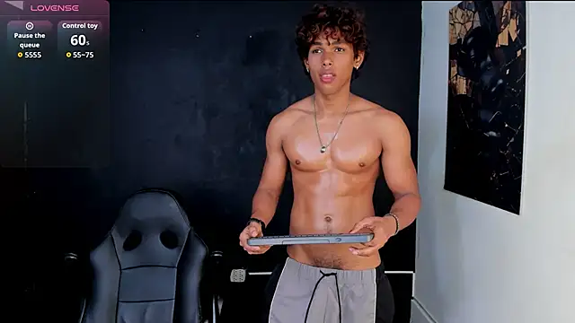 LiamVibes212 online show from February 21, 2026, 1:23 pm