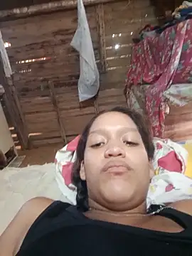 Snapshot of rachelbunny_and_kevin chatting on December 3, 2025, 5:11 pm rachelbunny and kevin online show from December 3, 2025, 5:11 pm