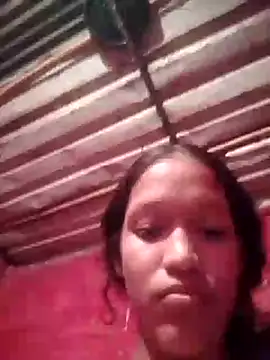 Snapshot of rachelbunny_and_kevin chatting on February 18, 2026, 2:40 am rachelbunny and kevin online show from February 18, 2026, 2:40 am