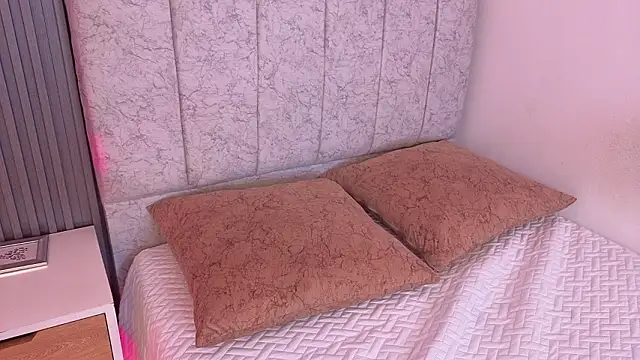 Kattie sweet1 online show from February 20, 2026, 1:11 pm