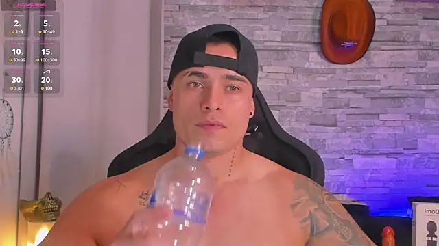 Snapshot of connorsmithvip chatting on November 28, 2025, 8:00 pm connorsmithvip online show from November 28, 2025, 8:00 pm