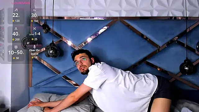 Snapshot of JonnyGreey chatting on December 1, 2025, 7:19 pm JonnyGreey online show from December 1, 2025, 7:19 pm