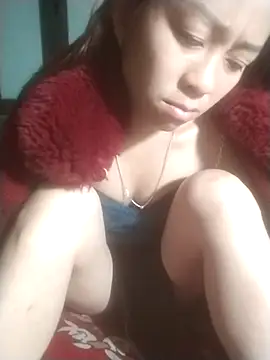 tieutam122 online show from February 13, 2026, 9:44 pm