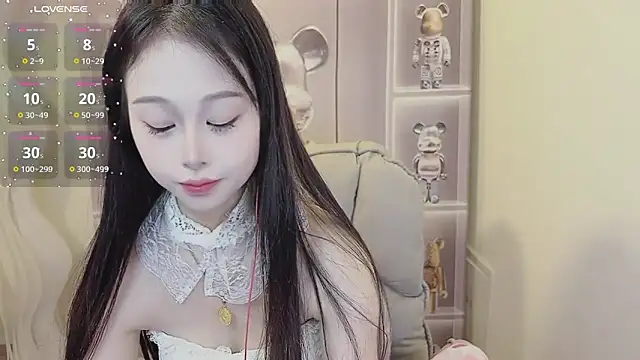 Snapshot of -Annababy chatting on December 1, 2025, 4:56 pm -Annababy online show from December 1, 2025, 4:56 pm