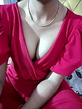 RASHMI SHARMA9 online show from January 15, 2026, 4:55 pm