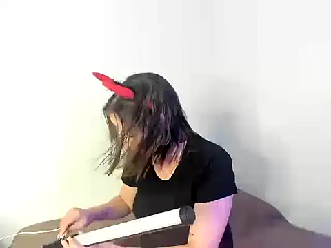 Brunetthe online show from November 30, 2025, 12:14 am