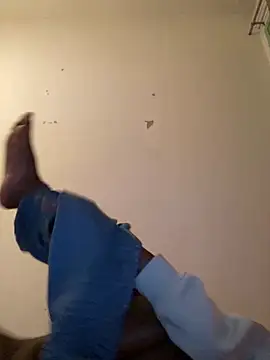    Hannah    online show from December 19, 2025, 7:48 am