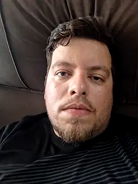 Snapshot of Leoon98 chatting on January 19, 2026, 3:27 pm Leoon98 online show from January 19, 2026, 3:27 pm