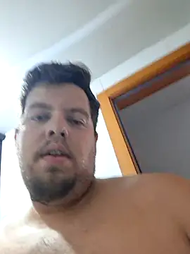 Snapshot of Leoon98 chatting on March 3, 2026, 4:02 pm Leoon98 online show from March 3, 2026, 4:02 pm