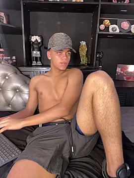 Isaac Collins  online show from December 16, 2025, 8:03 pm