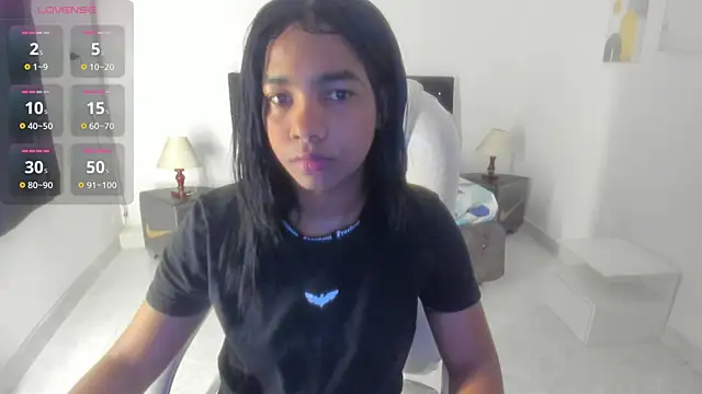 Snapshot of miiyaako_ds chatting on November 28, 2025, 8:39 am miiyaako ds online show from November 28, 2025, 8:39 am