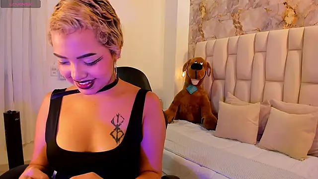 sussy lonndun online show from December 22, 2025, 8:39 pm