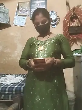 Pooja bhabhi00 online show from November 27, 2025, 11:34 am