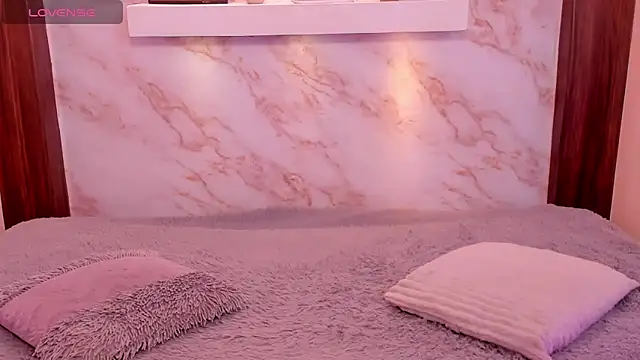 Dakota ferreti  online show from March 12, 2026, 8:15 pm