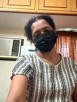 Snapshot of TeddyLover5 chatting on January 9, 2026, 8:39 am TeddyLover5 online show from January 9, 2026, 8:39 am