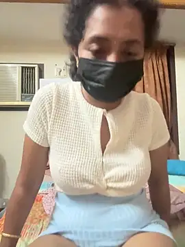 Snapshot of TeddyLover5 chatting on February 21, 2026, 5:36 pm TeddyLover5 online show from February 21, 2026, 5:36 pm