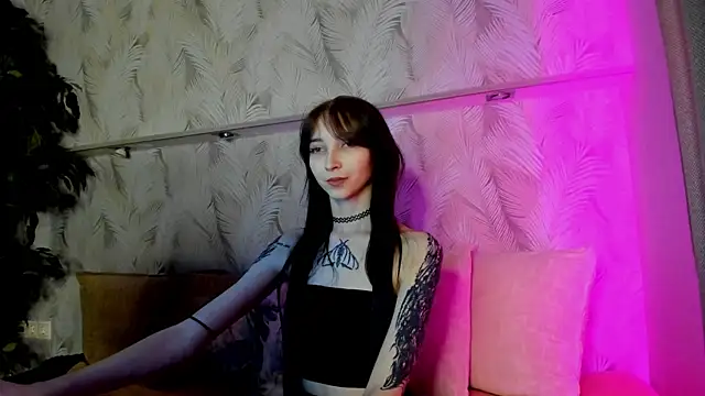 Ellen Hops online show from April 8, 2026, 9:20 am