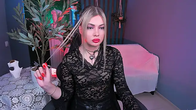 HyileyClark online show from March 7, 2026, 5:26 am