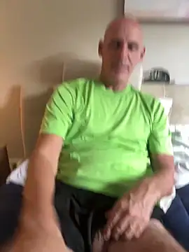 Elosoo online show from March 4, 2026, 3:07 pm