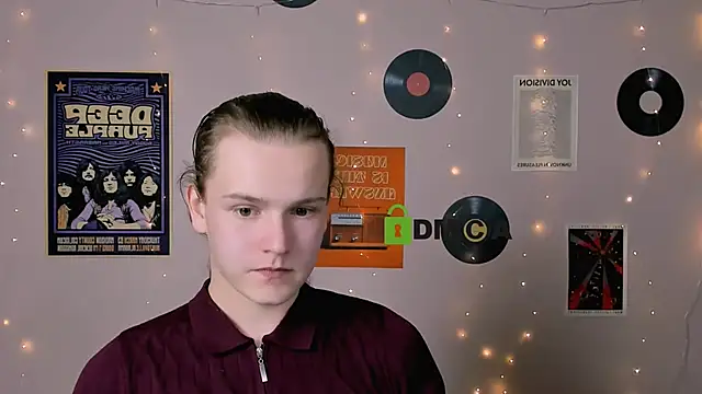 leo void online show from December 2, 2025, 9:36 am