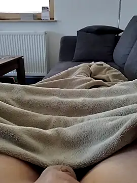 Snapshot of Basti104 chatting on March 6, 2026, 12:45 pm Basti104 online show from March 6, 2026, 12:45 pm