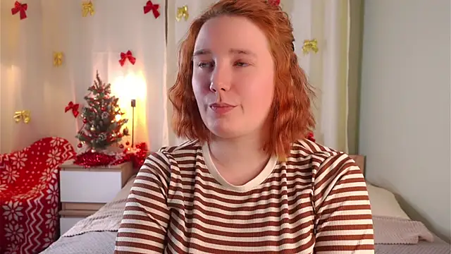 GwendaWhetham online show from December 16, 2025, 11:04 am