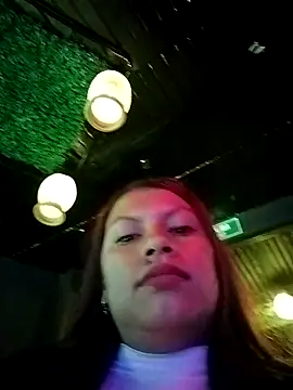 daphne-glow online show from November 29, 2025, 1:30 am