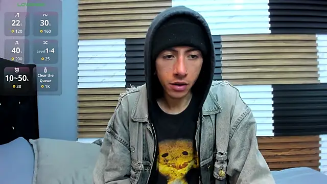 LiamShelby online show from December 21, 2025, 3:24 am