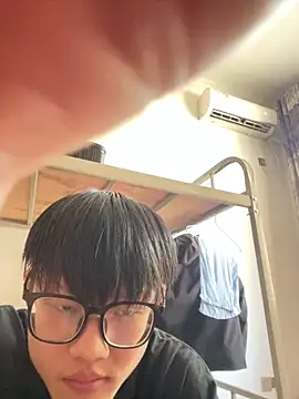 Snapshot of Colby-678 chatting on November 27, 2025, 6:04 am Colby-678 online show from November 27, 2025, 6:04 am