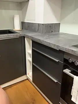 yourgirlkate online show from February 12, 2026, 5:41 pm