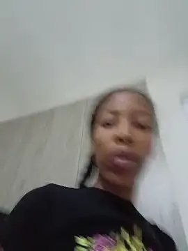 MsParisSmith online show from February 12, 2026, 4:13 pm