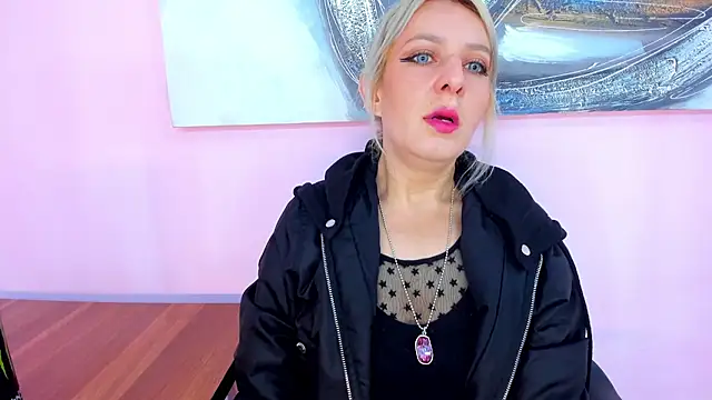 Snapshot of samanta-fox chatting on November 27, 2025, 4:31 pm samanta-fox online show from November 27, 2025, 4:31 pm