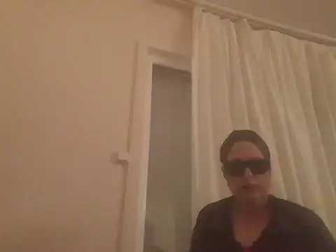 seksialev online show from November 27, 2025, 8:33 pm