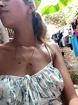 Vanneskk online show from March 8, 2026, 5:28 pm