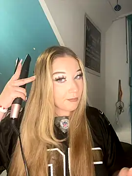 mellixxa online show from November 28, 2025, 7:38 pm