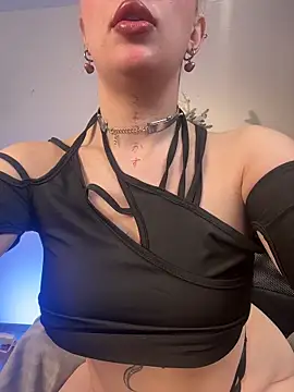 Helga vibe online show from December 15, 2025, 6:06 am