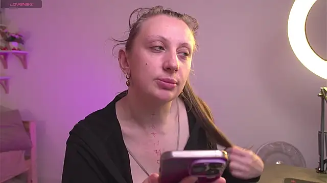 Snapshot of Helga_vibe chatting on June 6, 2026, 1:16 pm Helga vibe online show from June 6, 2026, 1:16 pm