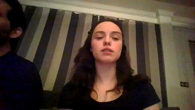 Snapshot of Denisxsxs chatting on January 9, 2026, 7:37 pm Denisxsxs online show from January 9, 2026, 7:37 pm