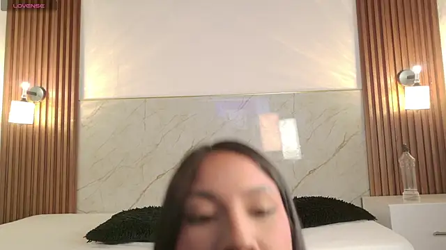 Little michiko online show from April 15, 2026, 10:43 pm