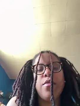 Hazel eyeddemonx online show from March 29, 2026, 6:19 pm