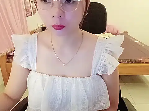Snapshot of BabyDoll1999 chatting on May 19, 2026, 12:11 pm BabyDoll1999 online show from May 19, 2026, 12:11 pm