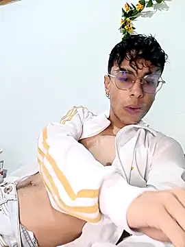 2 milo verus 4 online show from January 5, 2026, 9:18 pm