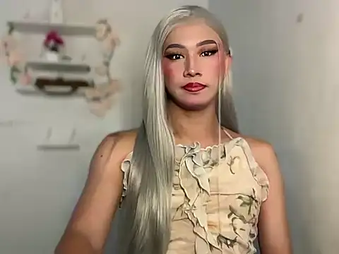 asiantwink0000 online show from June 10, 2026, 12:00 am