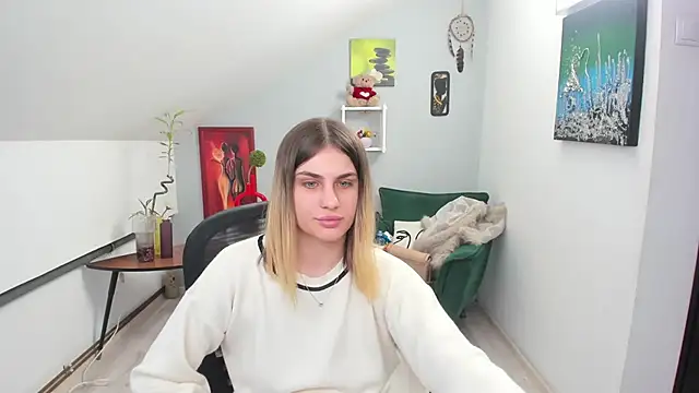 Snapshot of SarahOwenn chatting on November 28, 2025, 12:41 pm SarahOwenn online show from November 28, 2025, 12:41 pm