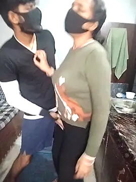 hotty ragini online show from December 18, 2025, 4:40 am