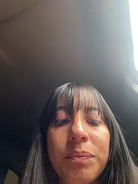 Mia fiire online show from February 8, 2026, 6:55 pm