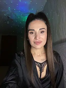 MonikaSi online show from February 4, 2026, 5:30 pm